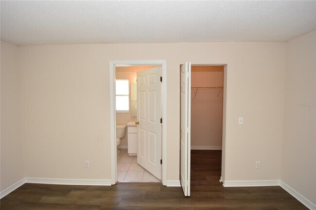 Building Photo - 19 Burning Ember Ln