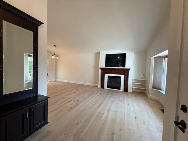 Building Photo - 15419 Mulberry Dr SE