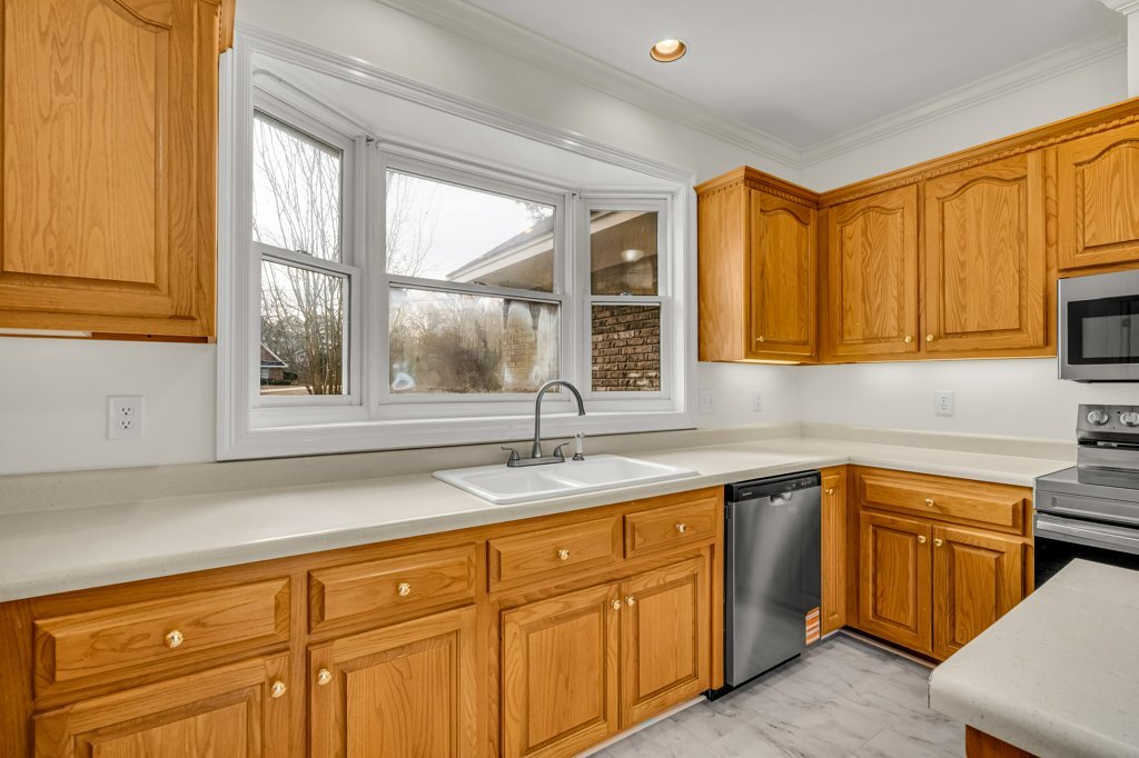 Building Photo - 415 Megan Ln