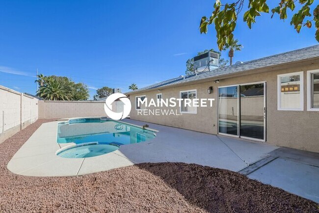 Building Photo - 4 Bedroom Pet-Friendly Home in LAS VEGAS, NV with Main Street Renewal