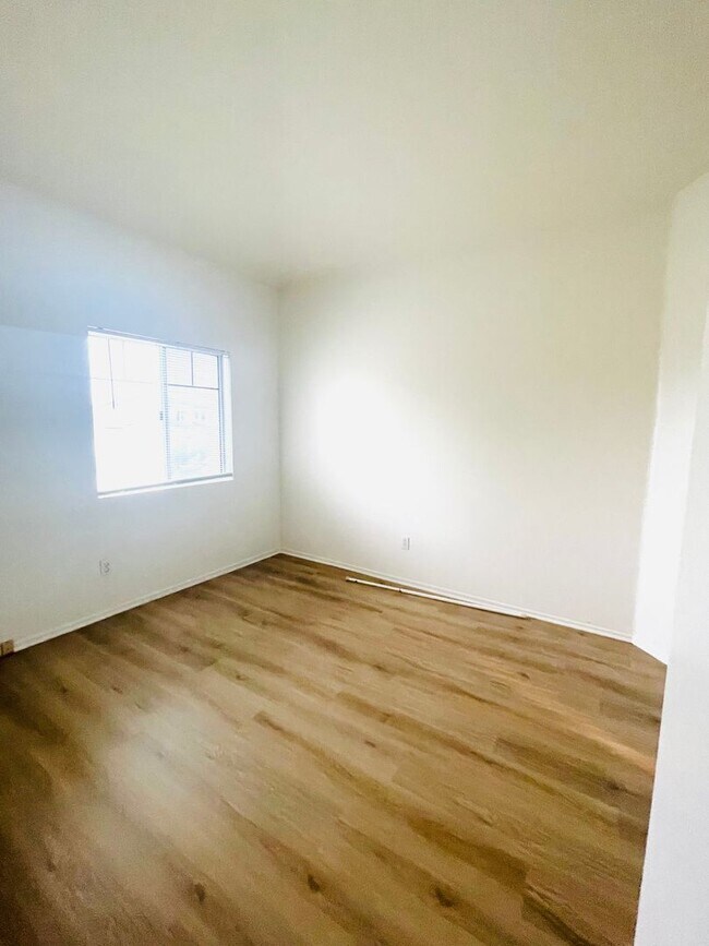 Building Photo - Heart of Ventura Living: Elegant Two-Story...