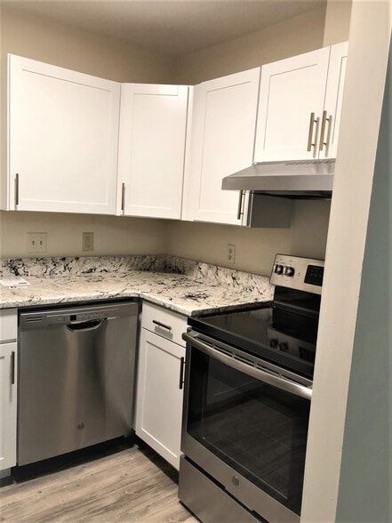 Building Photo - 5 Autumn Leaf Dr