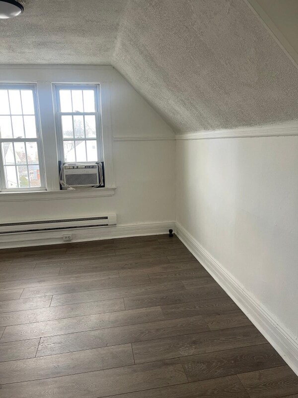 Building Photo - 26 Ella St