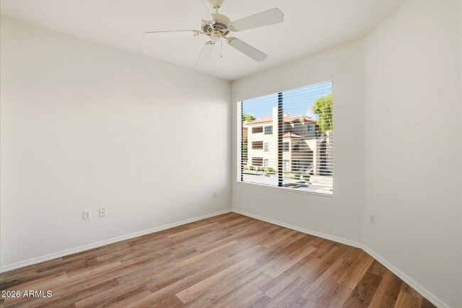 Building Photo - 4925 E Desert Cove Ave