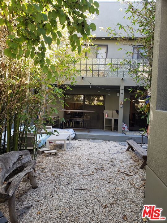 Building Photo - 22 28th Ave