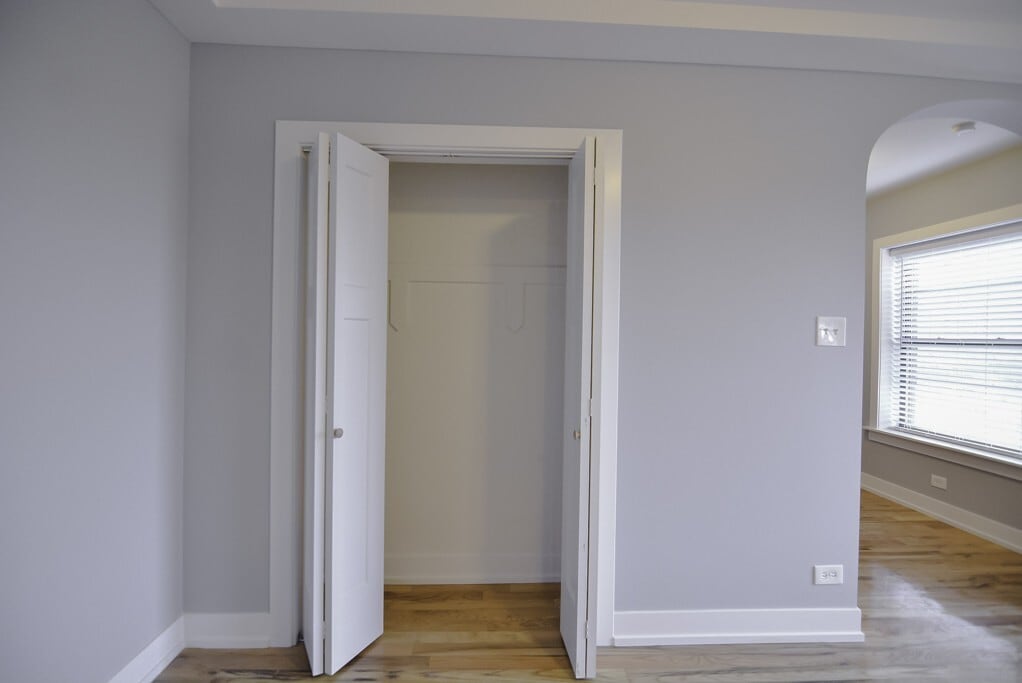 Building Photo - 555 W Arlington