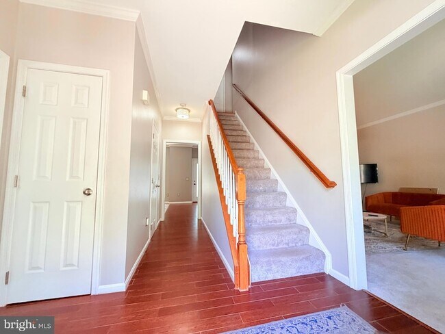 Building Photo - 11610 Seneca Forest Cir
