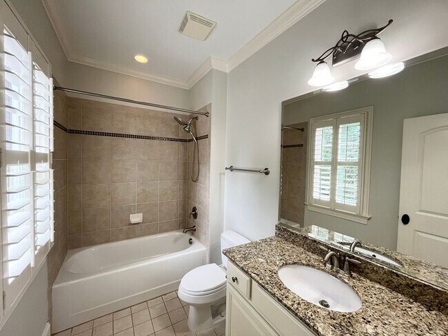 Building Photo - 535 Guilford Cir