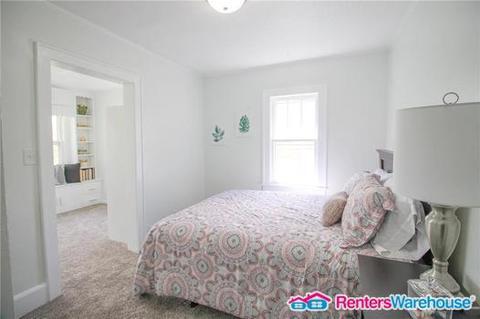 Building Photo - 1231 56th St