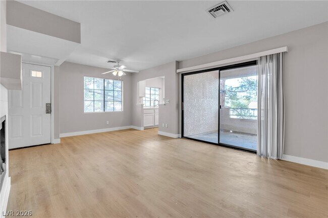 Building Photo - 4823 S Torrey Pines Dr