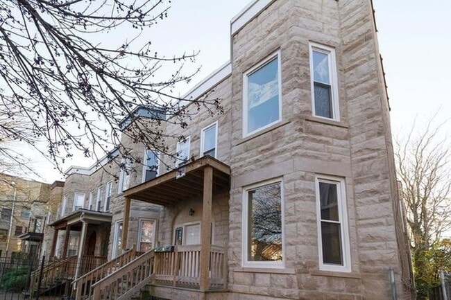 Building Photo - 7836 S Emerald Ave