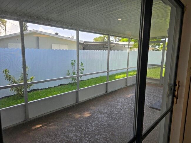 Building Photo - 2672 Rockcrest Ct