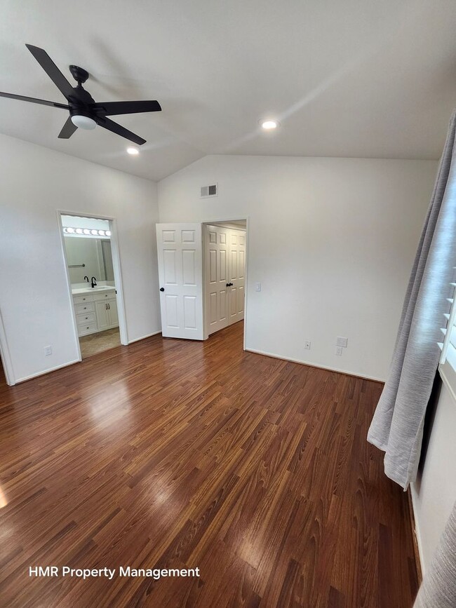 Building Photo - 2bed/2bath Condo near Victoria Gardens!