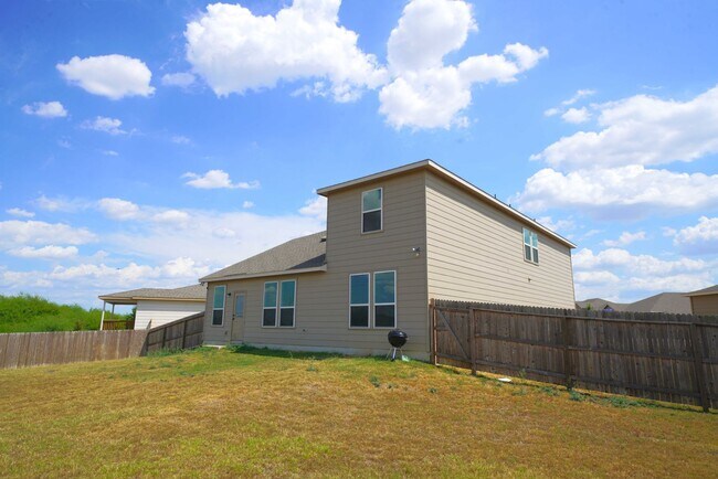 Building Photo - 3730 Acorn Pl