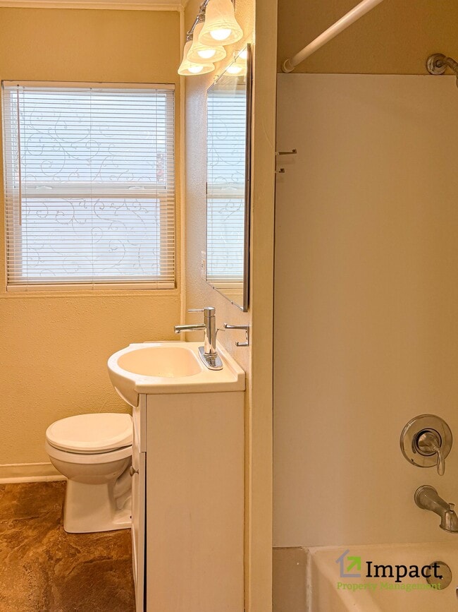 Building Photo - 403 Burlington Ave