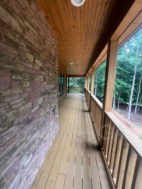 Building Photo - 168 Timberlake Dr