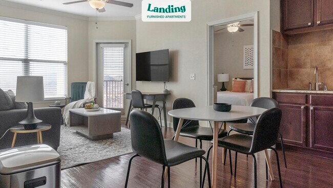 Building Photo - 140 W Castellano Dr