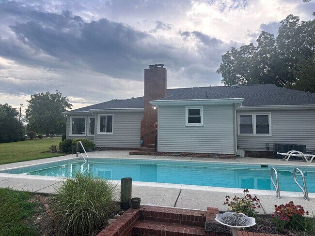 Building Photo - Call Amanda Tate at 757-289-6810 for more information