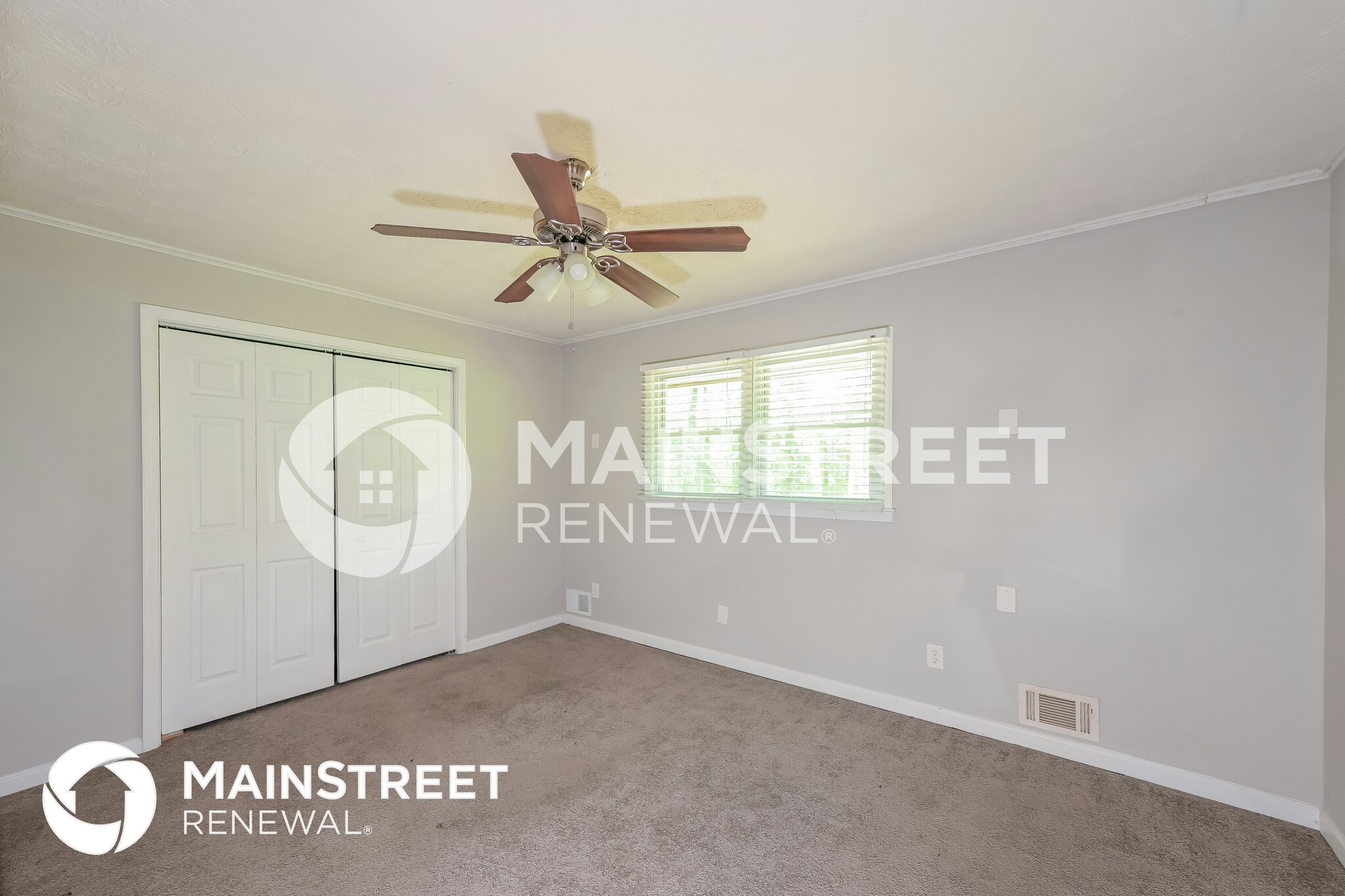 Building Photo - 2855 Hickory Cir