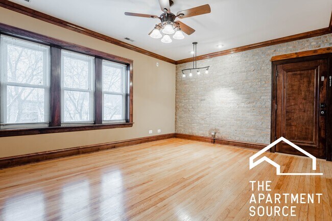 Building Photo - 2920 W Cullom Ave