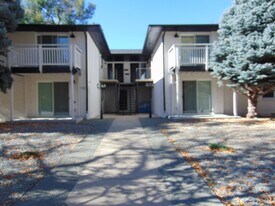 Building Photo - 721 Collyer St