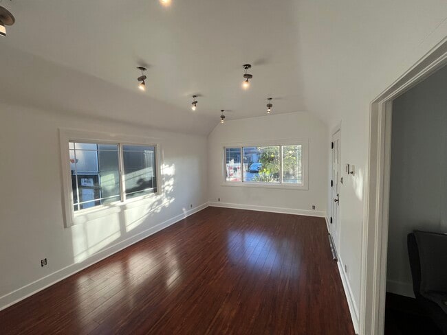 Building Photo - 3416 Cattaraugus Ave