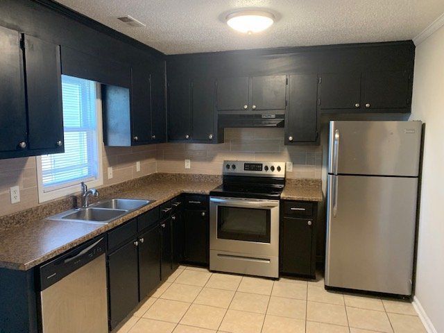 Building Photo - 98 Shiloh Dr