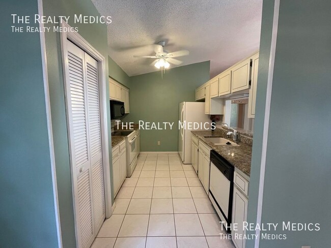 Building Photo - 1168 E Winged Foot Cir