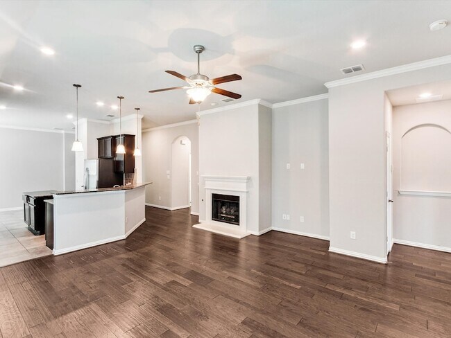 Building Photo - 16609 Spence Park Ln