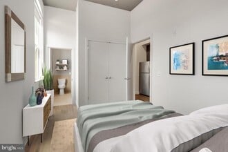 Building Photo - 525 N 41st St