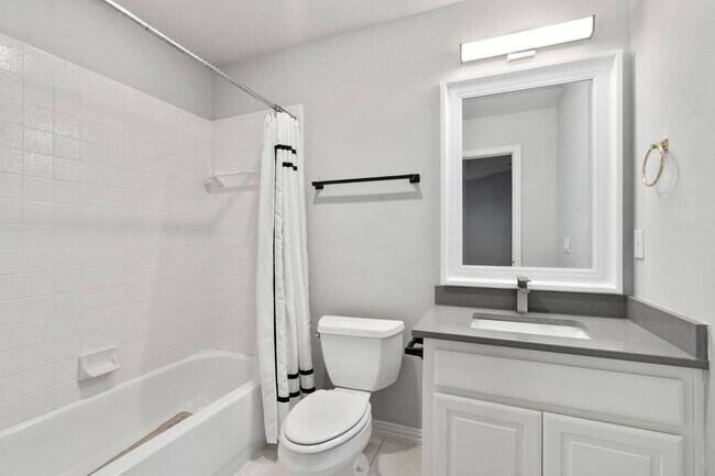 Building Photo - 433 Martel Ln