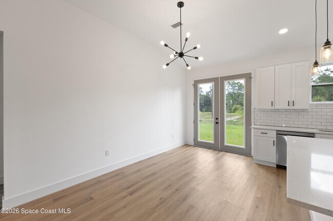 Building Photo - 1133 Hanover Ave