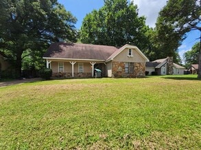 Building Photo - 3915 Tall Birch Cove