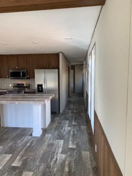 Building Photo - 10731 Lilinoe Way