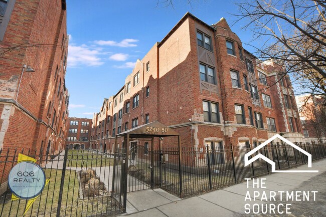 Building Photo - 5214 1/2 S Drexel Ave