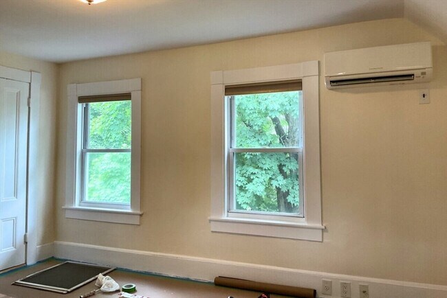 Building Photo - 7 Riverneck Rd