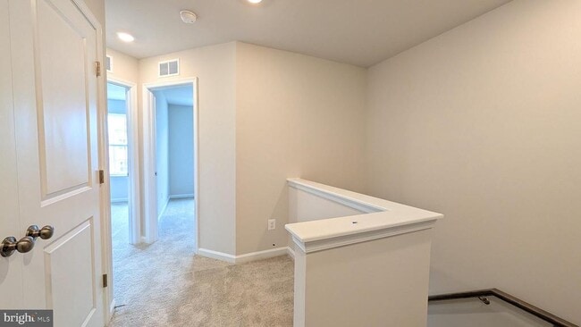 Building Photo - 1337 Cedar Vly Rd
