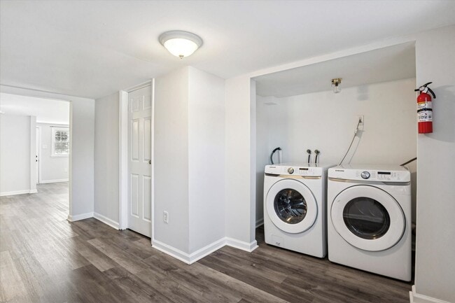 Building Photo - Available Now, Recently Renovated 3BD/1BA Twin in Downingtown Borough!