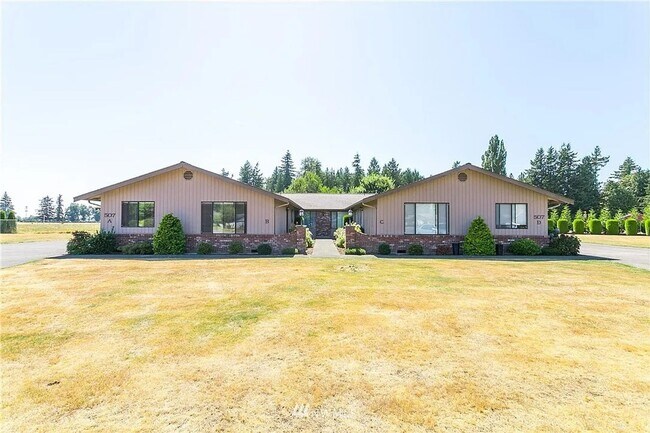 Building Photo - 507 Forest Cir