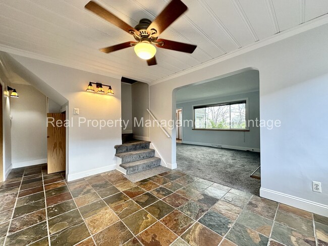 Building Photo - Charming Royal Oak Rental – Modern Comfort...