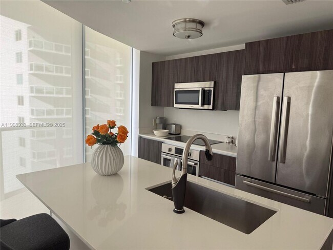 Building Photo - 488 NE 18th St