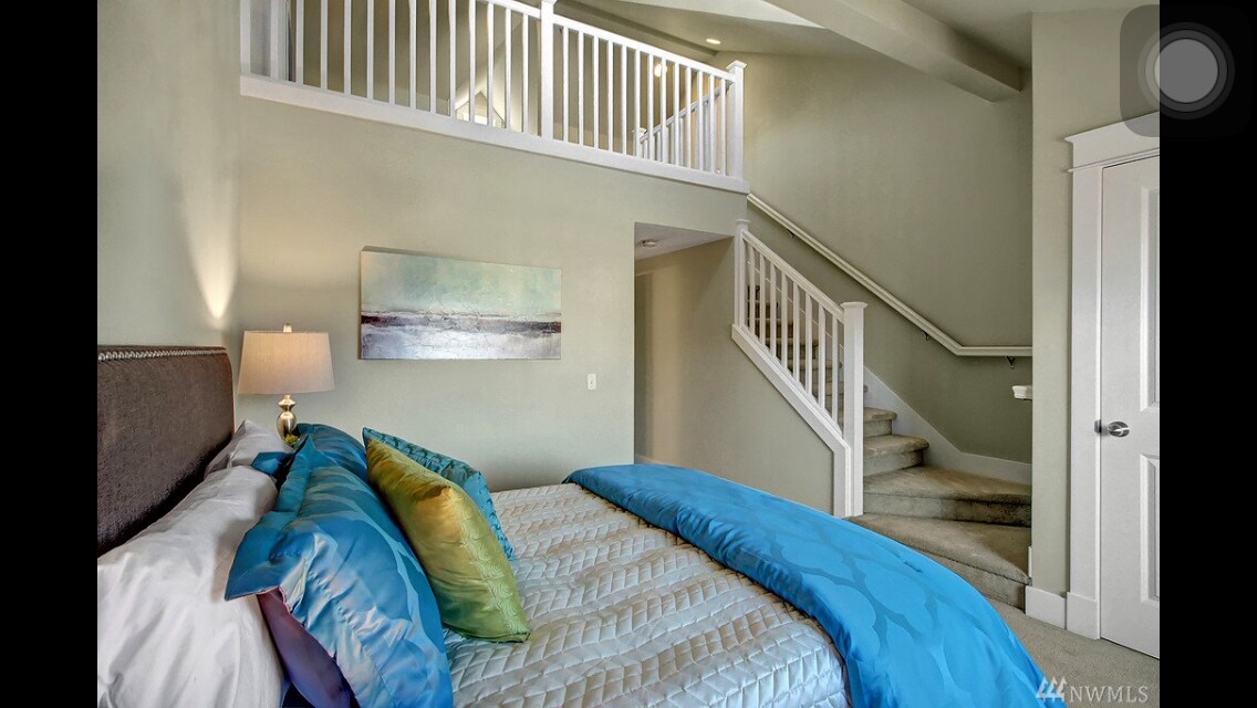 Building Photo - 108 17th Ave