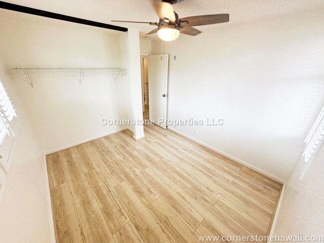 Building Photo - 95-636-636 Hanile St