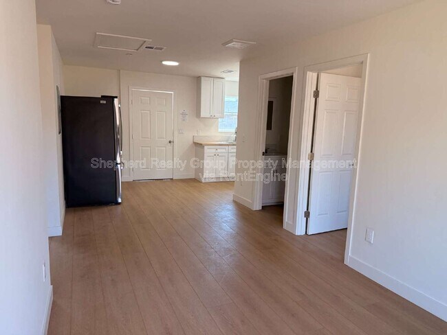 Building Photo - 7721 Janet Ave