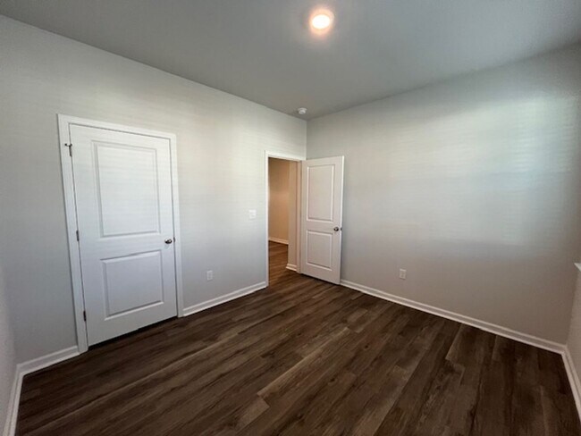 Building Photo - Welcome to your dream home in the heart of Leland, NC.