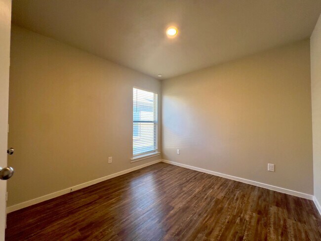 Building Photo - 2120 N Avenue K