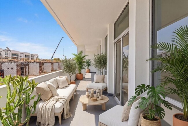 Building Photo - 700 Biltmore Way