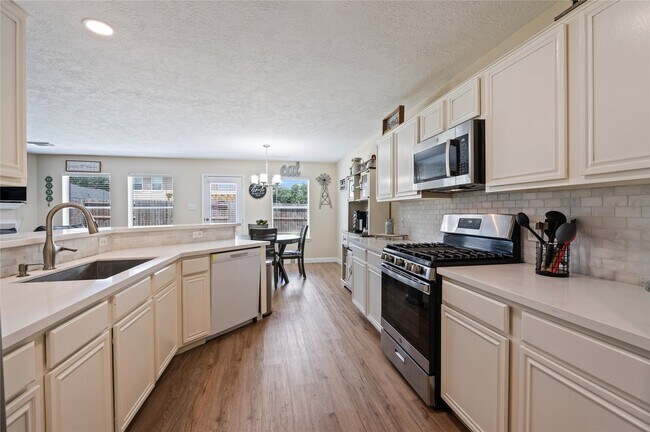Building Photo - 13601 Trail Meadow Ln