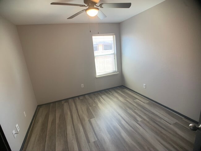 Building Photo - 7247 Irish Valley Trail