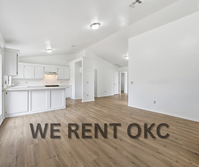 Building Photo - 12021 Moon Beam Dr